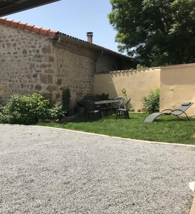 Jolie Maison De Campagne, Compostelle Soleymieux Dış mekan fotoğraf